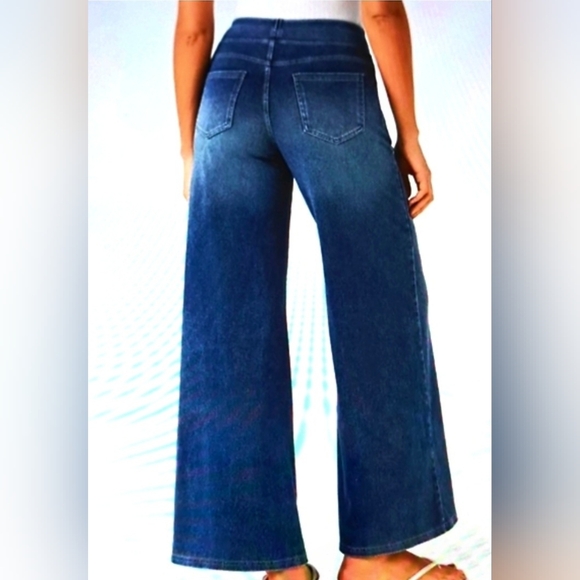SMALL    HALARA WIDE LEG DENIUM KNIT STRETCH  JEANS. - Picture 2 of 7